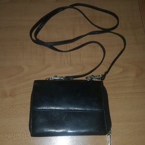 Wilsons Leather Crossbody Wallet